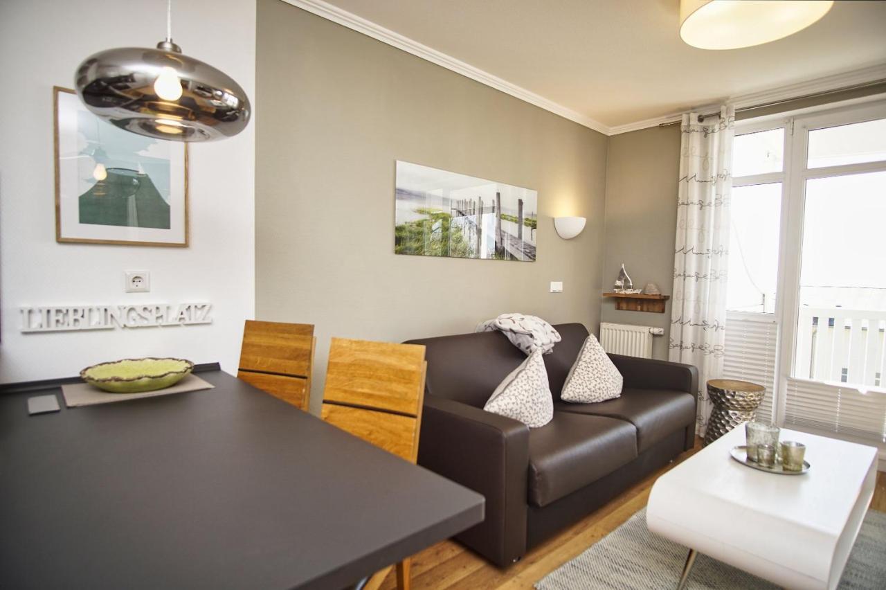 Mit Meerblick Und Balkon, Gratis Nutzung Vom Ahoi Erlebnisbad Und Sauna In Sellin - Meeresblick Fewo 25 Goehren (Ruegen) Exterior foto